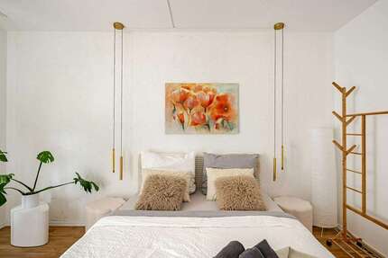 Zimmer Hochheim am Main - 2 Zimmer, 1.960&euro; | Angebot:26182336