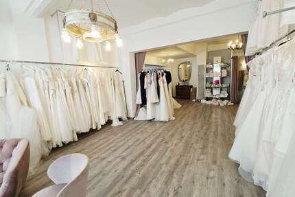 Einzelhandel in Wiesbaden 2.200 € 220 m² zimmer