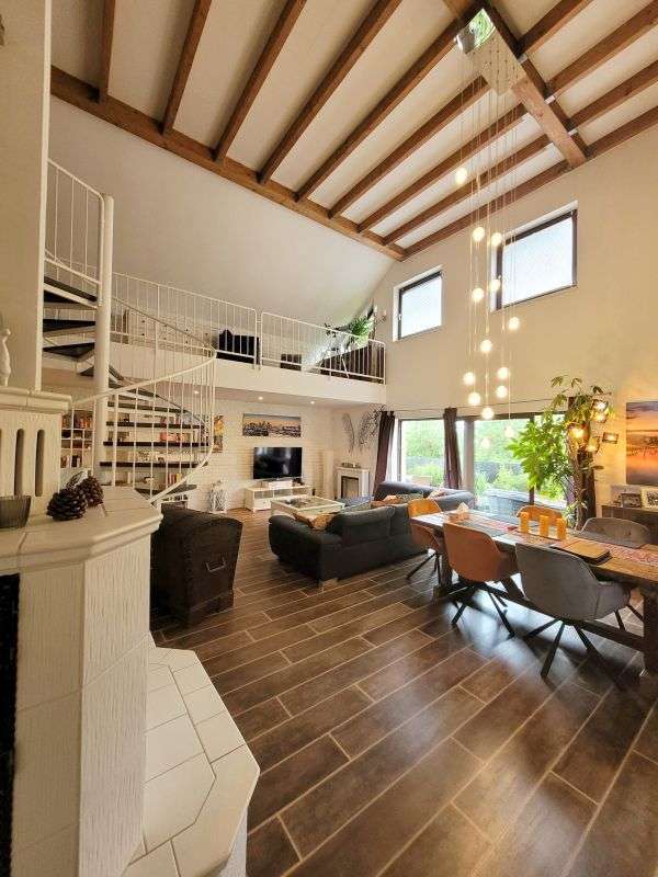 Haus zum Mieten in Waldems 3.300 € 240 m²