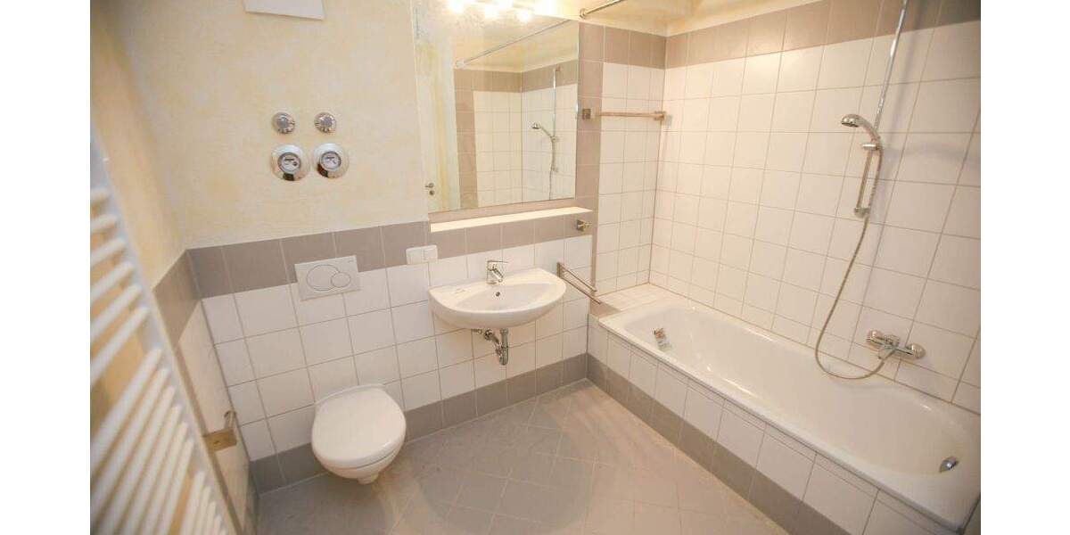 Etagenwohnung Mainz Bretzenheim - 3 Zimmer, 92 m&sup2;, 429.000&euro; | Angebot:24453040