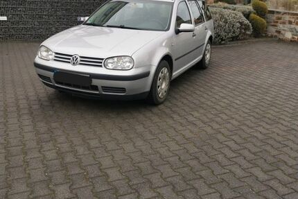VW Golf 416.000 km 1.200 &euro; Kiedrich 65399