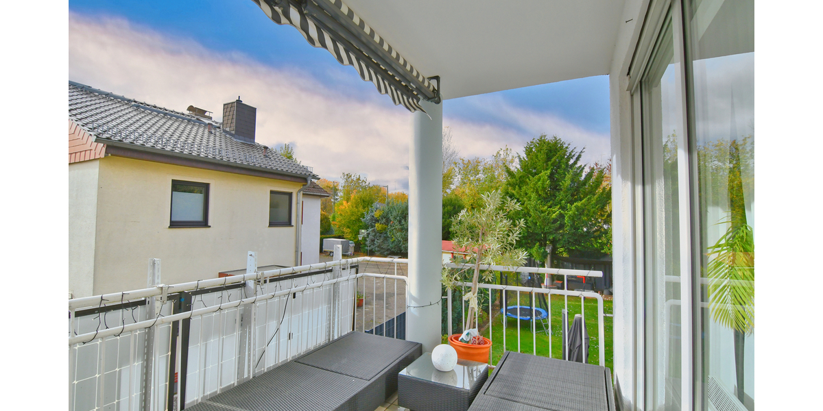 Schöne Wohnung mit 1a Infrastruktur + 2 TG Plätze 3 zimmer