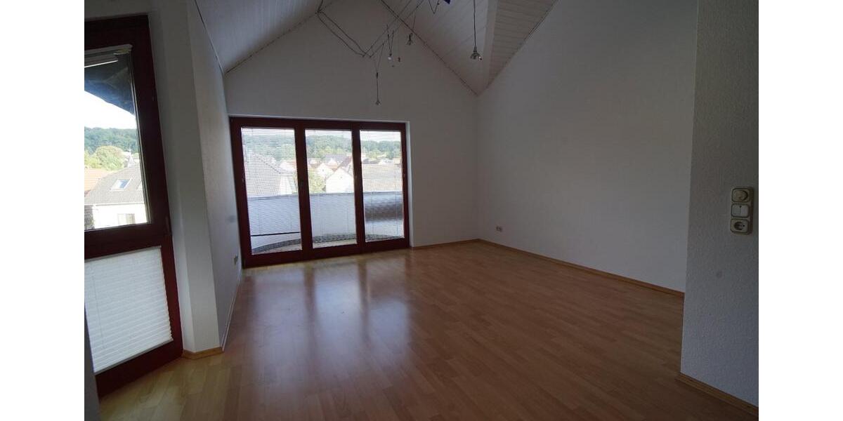 Haus im Haus, 6,5 Zimmer Maisonette in Niedernhausen OT 6.5 zimmer