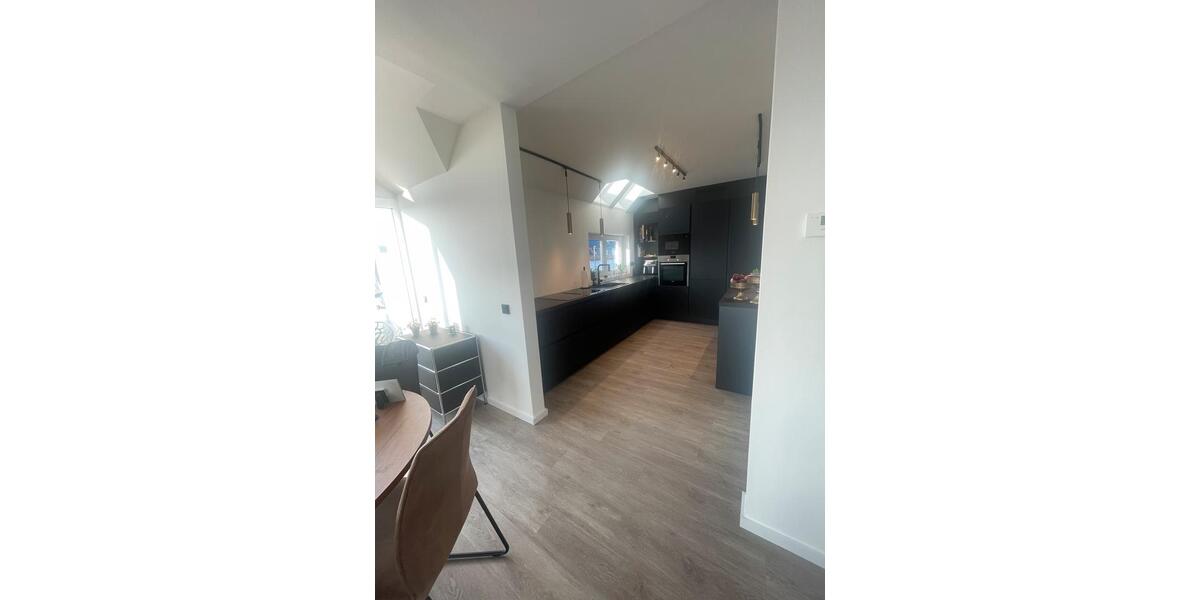 Dachgeschoßwohnung Königstein im Taunus - 3 Zimmer, 87 m&sup2;, 1.750&euro; | Angebot:25252610