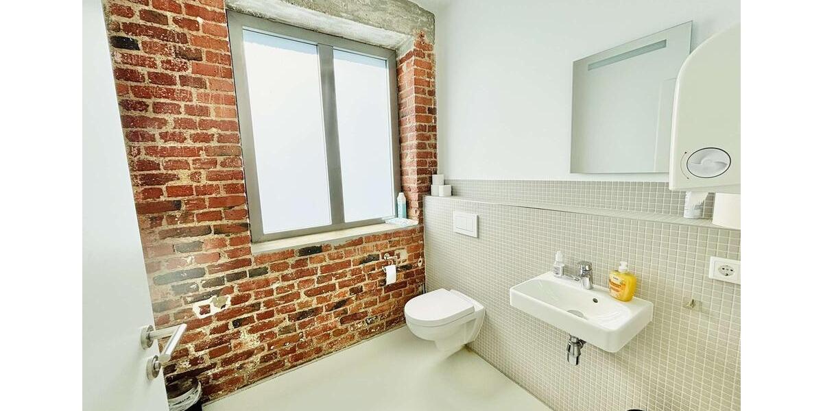 AS IMMOBILIEN: Exklusives Büro-Loft in Toplage von Idstein – 1. OG mit Aufzug & Balkon zimmer