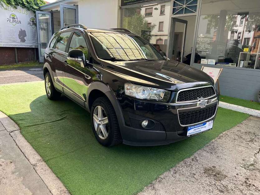 Chevrolet Captiva 143.531 km 8.999 € Frankfurt Main 60386