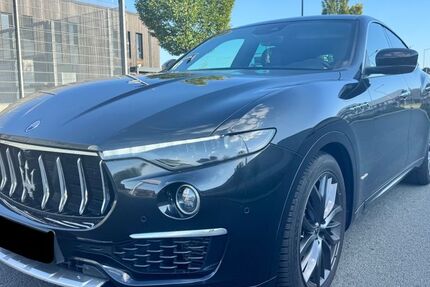 Maserati Levante 129.000 km 32.900 &euro; Kelkheim 65779