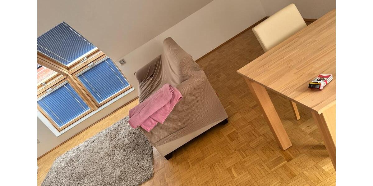 Dachgeschoßwohnung Flörsheim am Main - 3 Zimmer, 75 m&sup2;, 1.300&euro; | Angebot:25902152