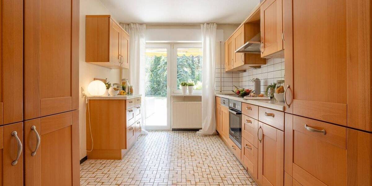 Einfamilienhaus Mainz Weisenau - 7 Zimmer, 214 m&sup2;, 795.000&euro; | Angebot:25696804