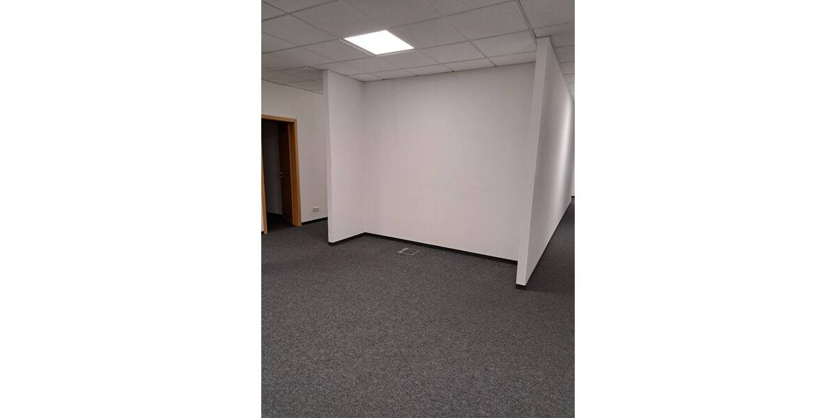 Gewerbeobjekt Oberursel - 5 Zimmer, 257 m&sup2;, 2.549&euro; | Angebot:25776590