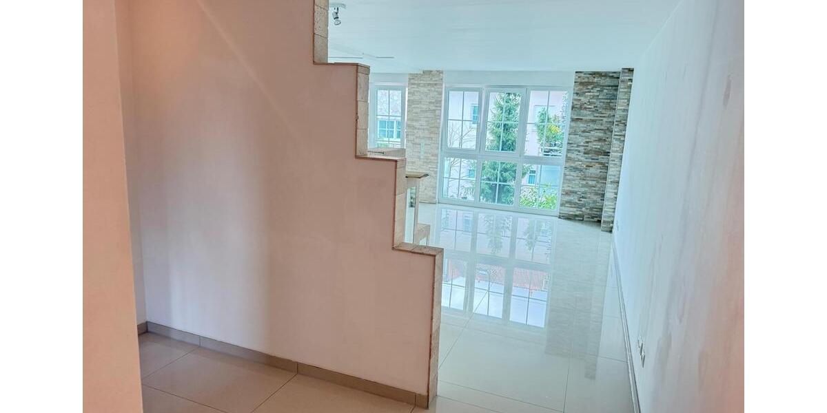 Etagenwohnung Mörfelden-Walldorf Walldorf - 2 Zimmer, 69 m&sup2;, 1.080&euro; | Angebot:25964060