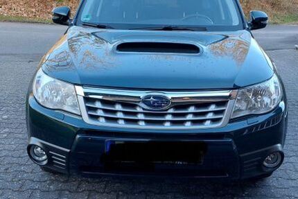 Subaru Forester 184.000 km 6.500 &euro; Hohenstein 65329