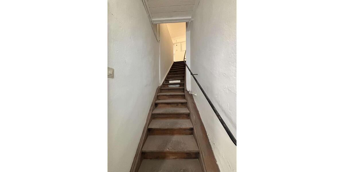 Sofort verfügbare Lagerfläche 113 m² – zentral in Mainz-Kastel zimmer