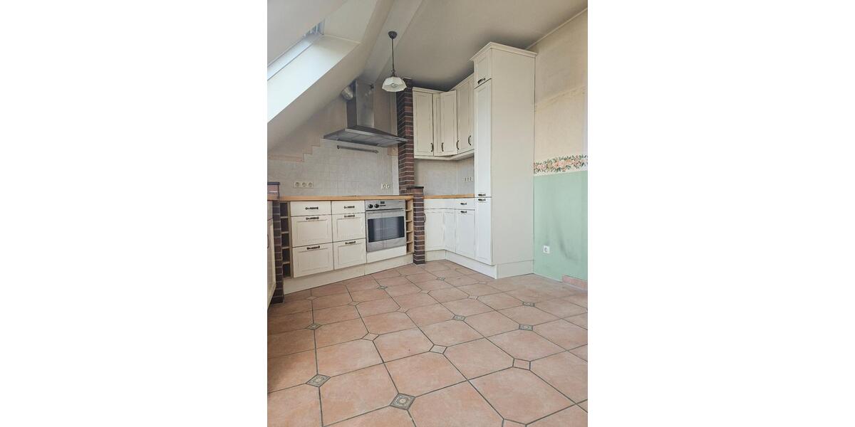 Dachgeschoßwohnung Idstein - 3 Zimmer, 74 m&sup2;, 199.000&euro; | Angebot:26994100