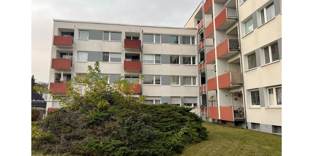 Top gelegene Wohnung in Bad Soden mit 2ZKB und TG Stellpatz 2 zimmer