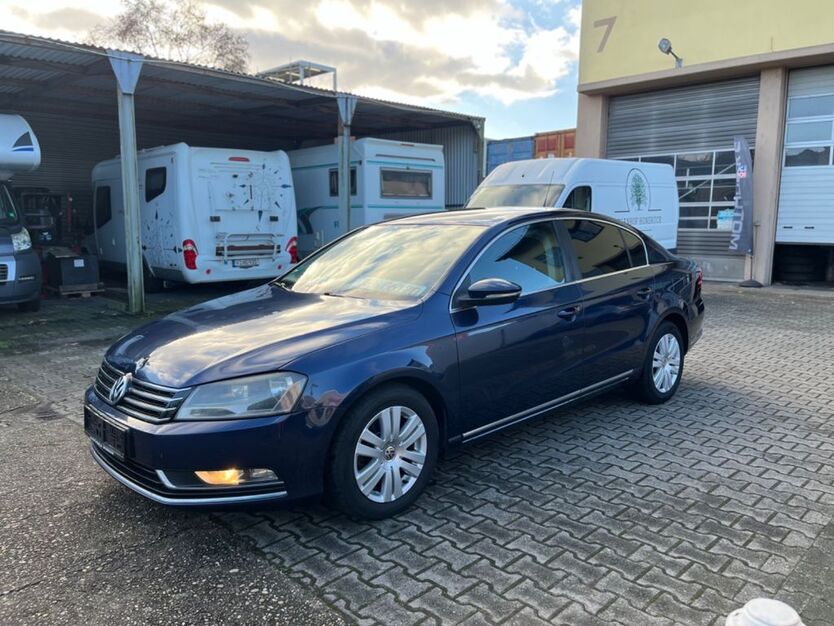 VW Passat 170.000 km 4.500 € Frankfurt am Main 65933