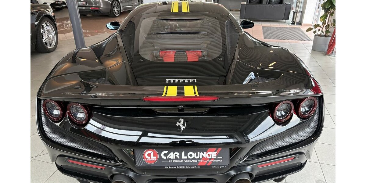 Ferrari F8 Tributo Racing|Lift|Carbon|Service neu|Garantie 16.209 km 285.999 &euro; Mainz-Kostheim 55246