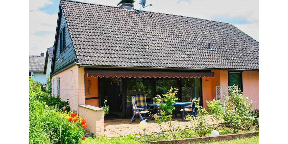 Einfamilienhaus Niedernhausen - 6 Zimmer, 245 m&sup2;, 635.000&euro; | Angebot:26438466
