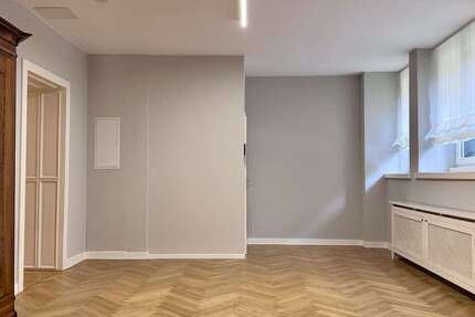 Büro in FrankfurtMain 2.350 € 63 m² zimmer