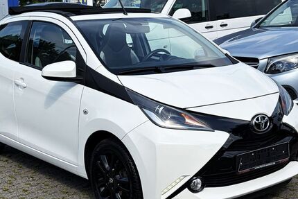 Toyota Aygo (X) 80.000 km 7.450 &euro; Wiesbaden 65199
