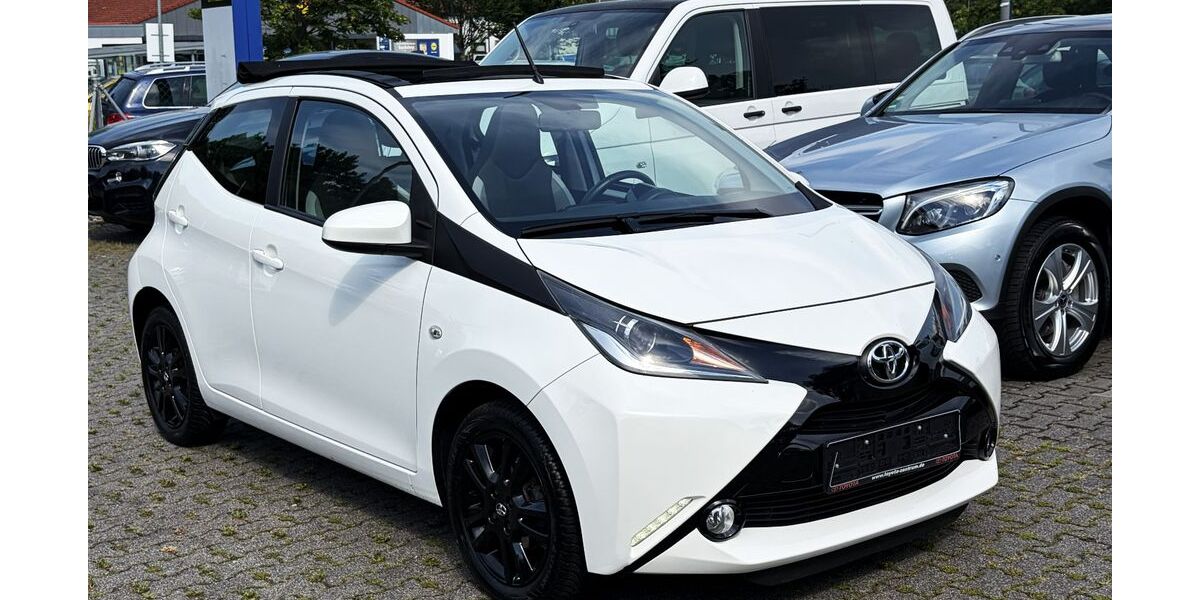 Toyota Aygo (X) 80.000 km 7.450 &euro; Wiesbaden 65199
