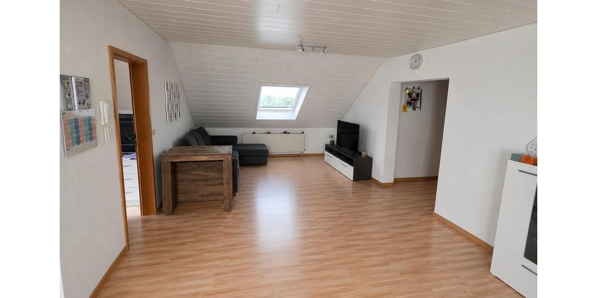 Dachgeschoßwohnung Bad Camberg - 2.5 Zimmer, 75 m&sup2;, 750&euro; | Angebot:26644170