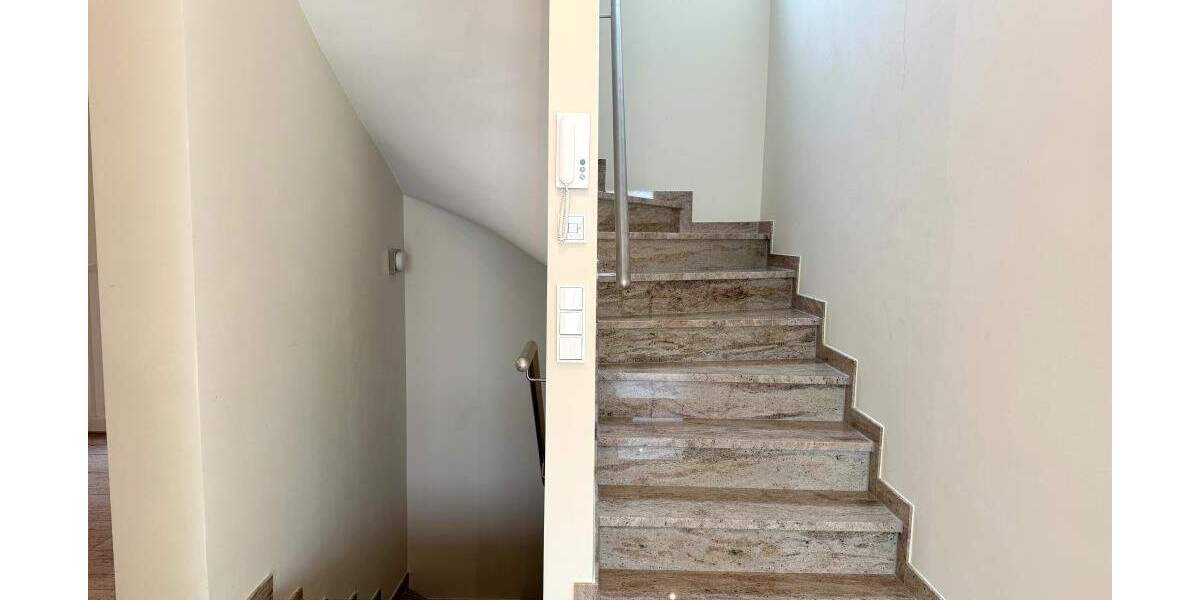 Doppelhaushälfte Wiesbaden Nordost - 6 Zimmer, 252 m&sup2;, 1.935.000&euro; | Angebot:25672454