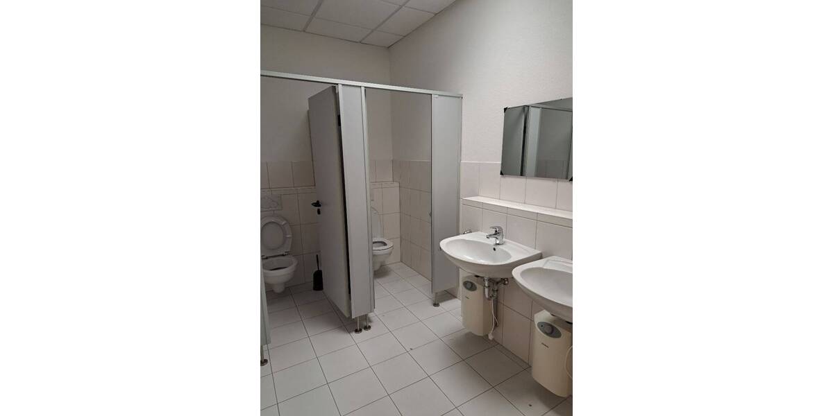 Gewerbeobjekt Oberursel - 5 Zimmer, 257 m&sup2;, 2.549&euro; | Angebot:25776590