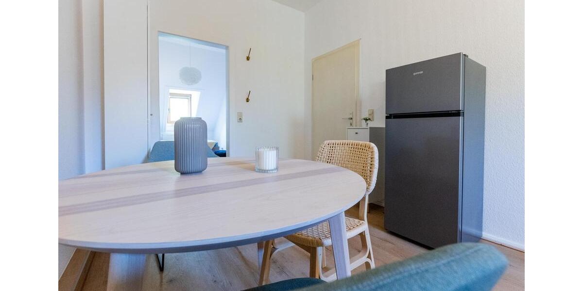 Dachgeschoßwohnung Wiesbaden Südost - 2 Zimmer, 42 m&sup2;, 795&euro; | Angebot:26338111