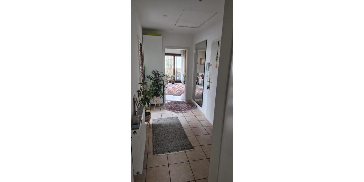 Dachgeschoßwohnung Hofheim am Taunus - 2 Zimmer, 73 m&sup2;, 1.050&euro; | Angebot:25512396