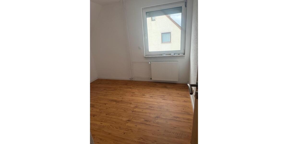 Maisonettenwohnung Büttelborn - 5 Zimmer, 93 m&sup2;, 1.300&euro; | Angebot:25905280