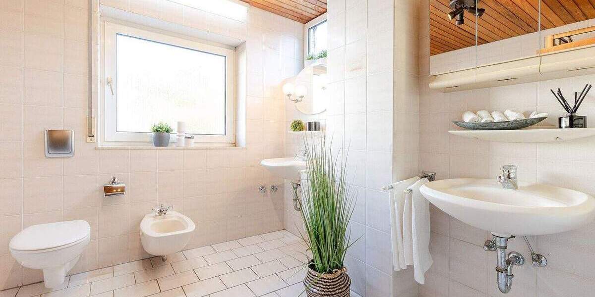 Vielseitiges Wohnensemble für die große Familie (4 Einheiten) mit Potential in begehrter Lage 1 zimmer