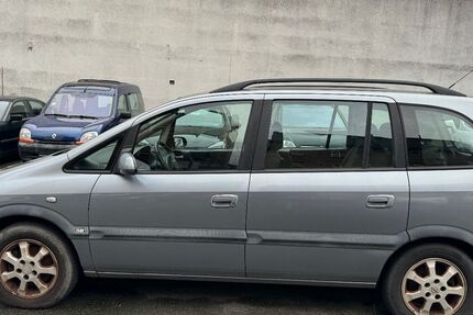 Opel Zafira 199.000 km 650 &euro; Mainz - Mombach 55120