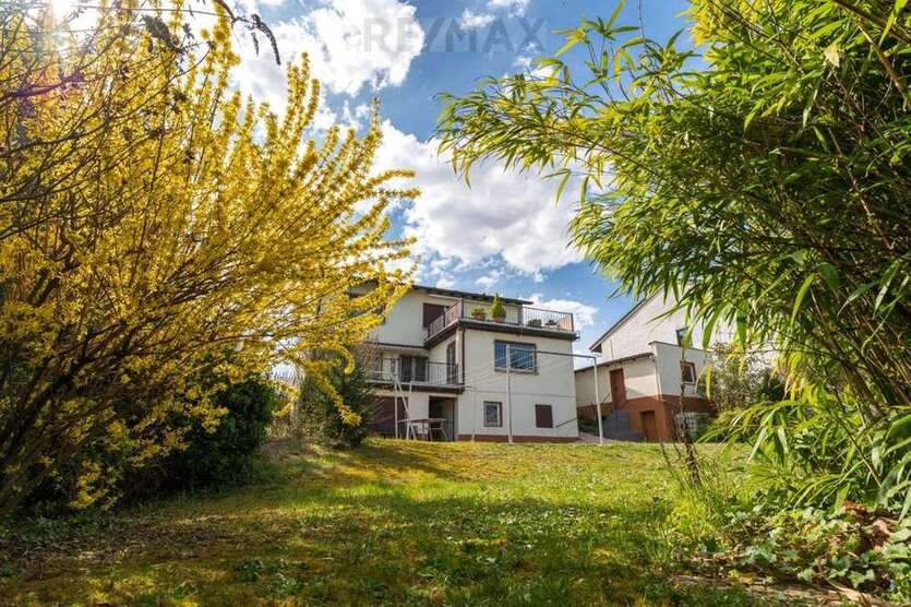 Haus zum Kaufen in Hattersheim 692.000 € 181.85 m²