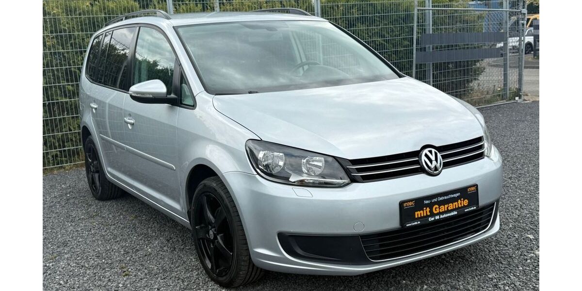 VW Touran 128.100 km 7.999 &euro; Mainz-Kastel 55252