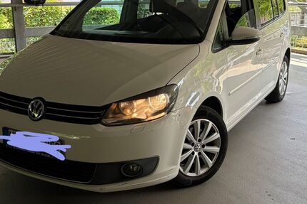 VW Touran 297.000 km 5.500 &euro; Eschborn 65760