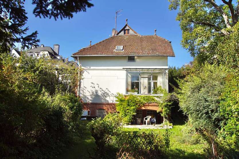 Haus zum Kaufen in Wiesbaden 985.000 € 184 m² 6 zimmer