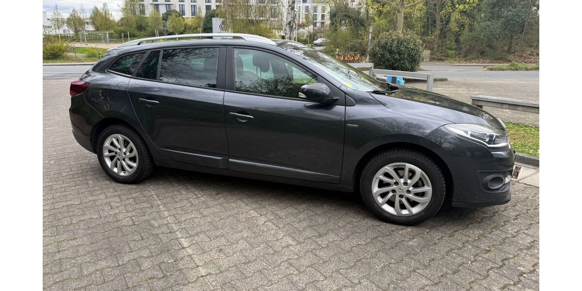 Renault Megane 165.342 km 5.699 &euro; Wiesbaden 65203