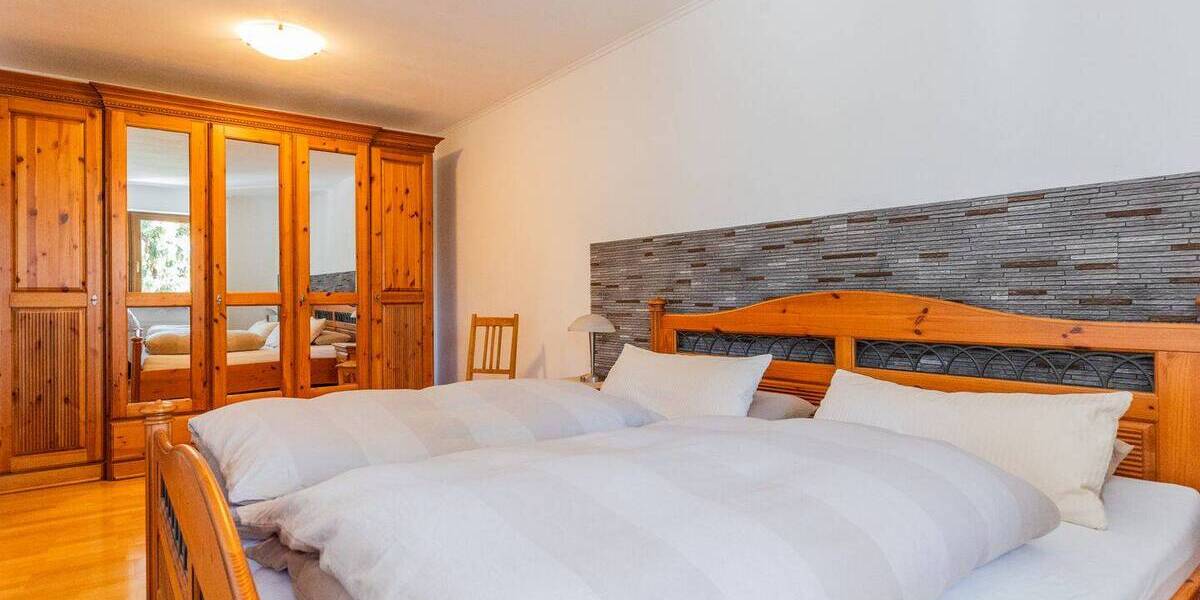 Mehrfamilienhaus, Wohnhaus Bischofsheim - 8 Zimmer, 275 m&sup2;, 850.000&euro; | Angebot:26498821