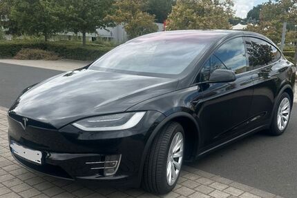 Tesla Model X 128.000 km 33.800 &euro; Kronberg 61476