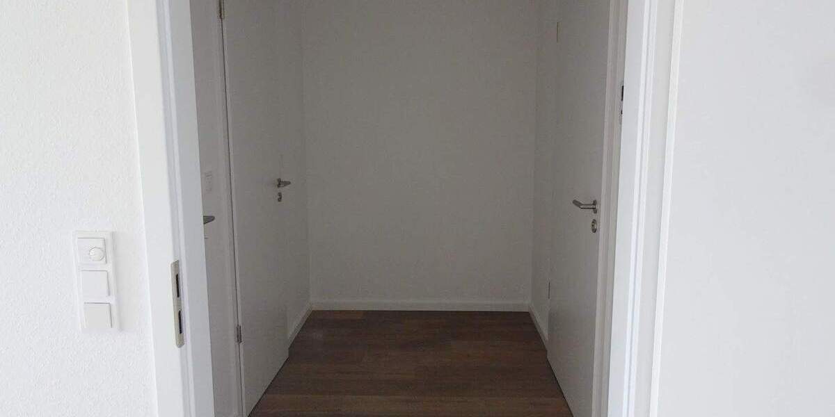 Terrassen-Wohnung im NEUBAU: 3 Zimmer + Einbauküche + Tageslichtbad + Gäste-WC + TG-Platz 3 zimmer