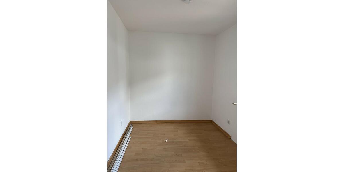 Etagenwohnung Hünfelden - 3 Zimmer, 83 m&sup2;, 750&euro; | Angebot:21727472