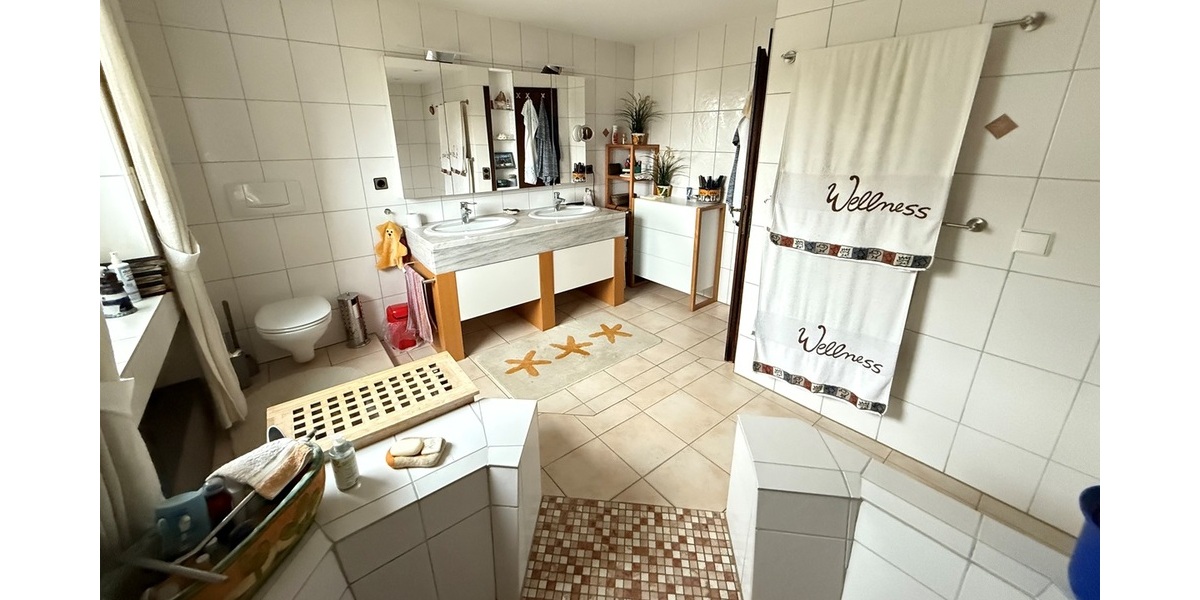 Kelkheim: Individuelles Architektenhaus in toller Villenlage - Einfamilienhaus Kelkheim | Angebot:24810403