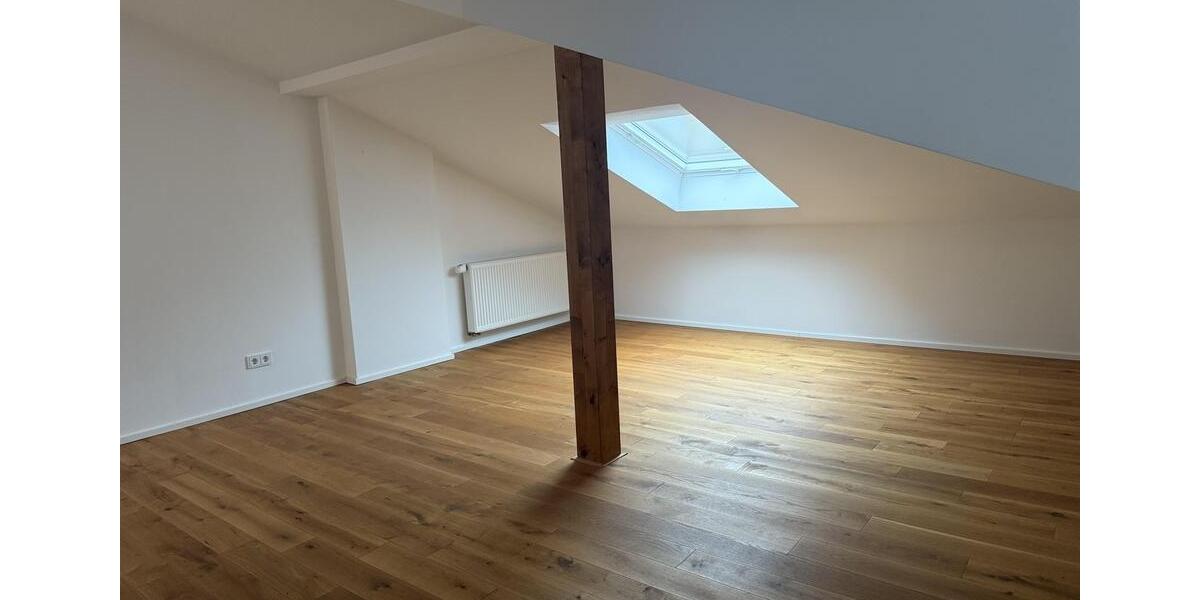 Saniertes Stadthaus FFM-Höchst-Nähe Bahnhof 4 zimmer