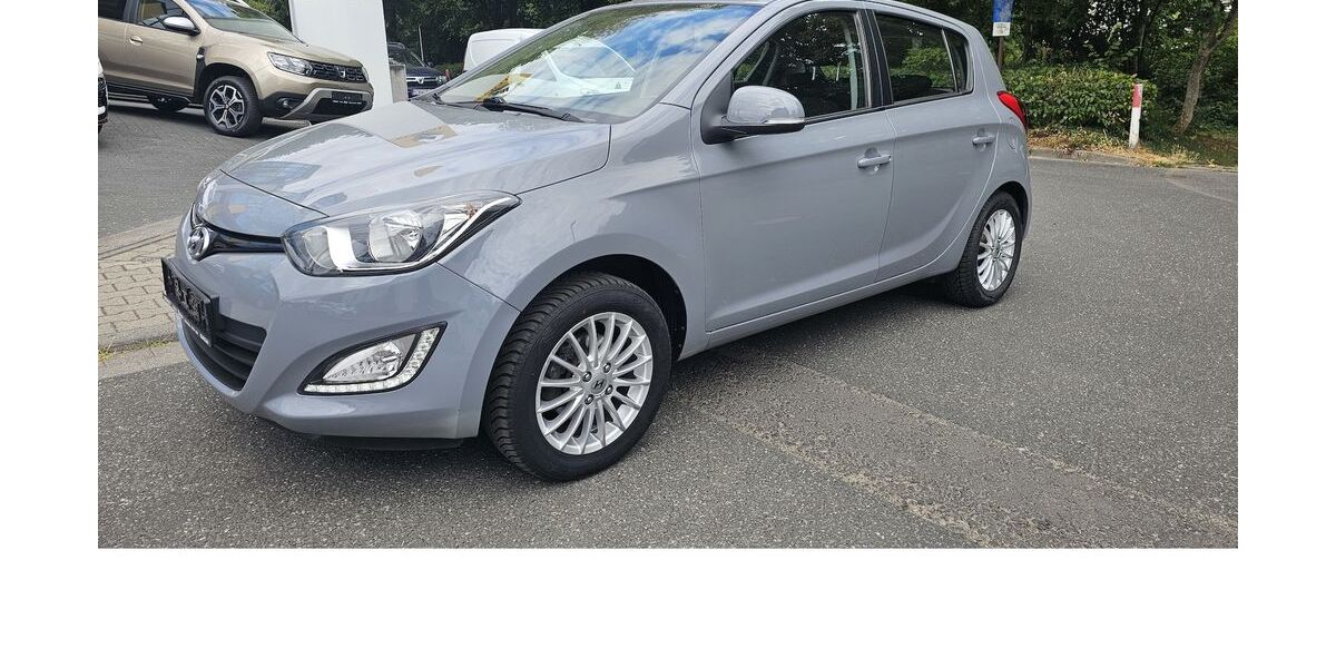 Hyundai i20 146.531 km 5.945 &euro; Schwalbach/Taunus 65824