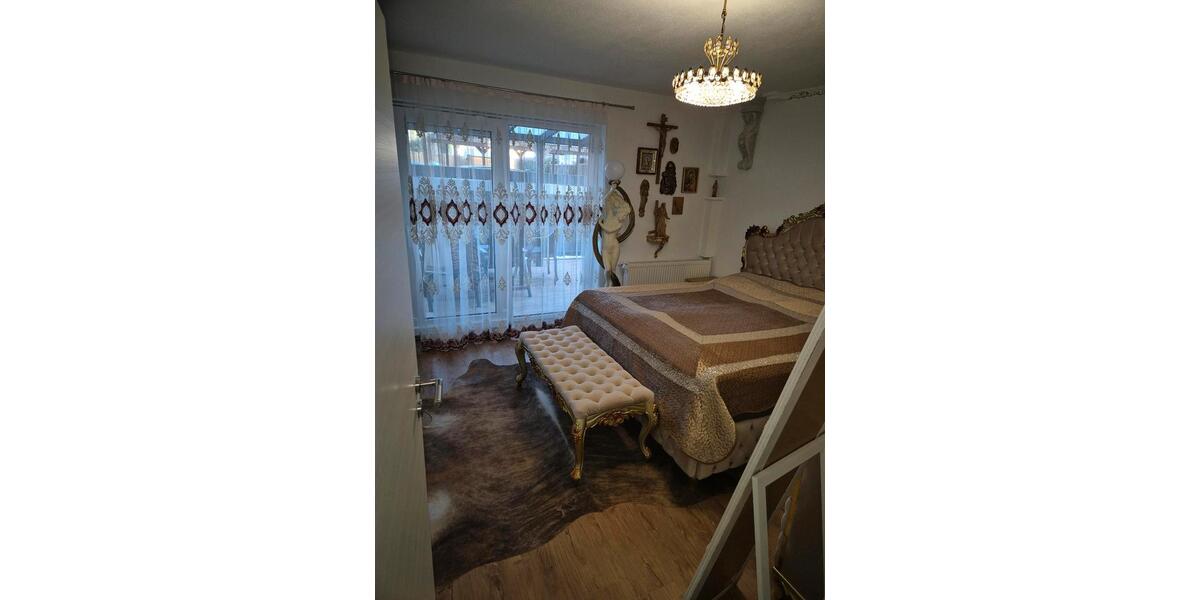 Eigentumswohnung in Top Lage mit überdachter Terasse und Sauna 5 zimmer