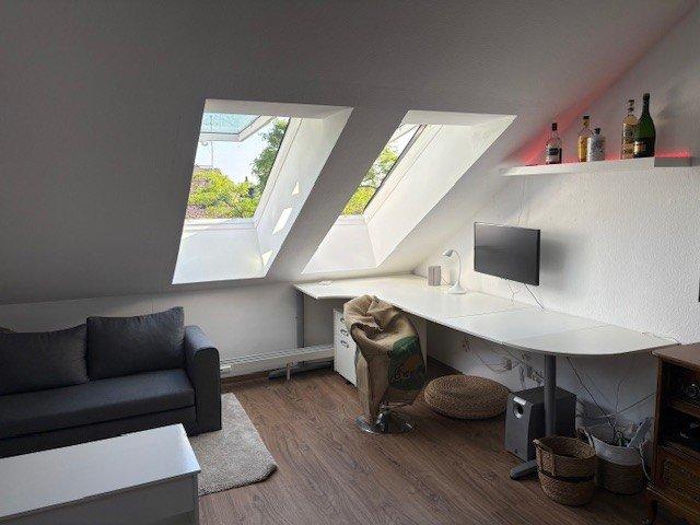 Etagenwohnung Wiesbaden Südost - 1.5 Zimmer, 35 m&sup2;, 1.100&euro; | Angebot:26406739