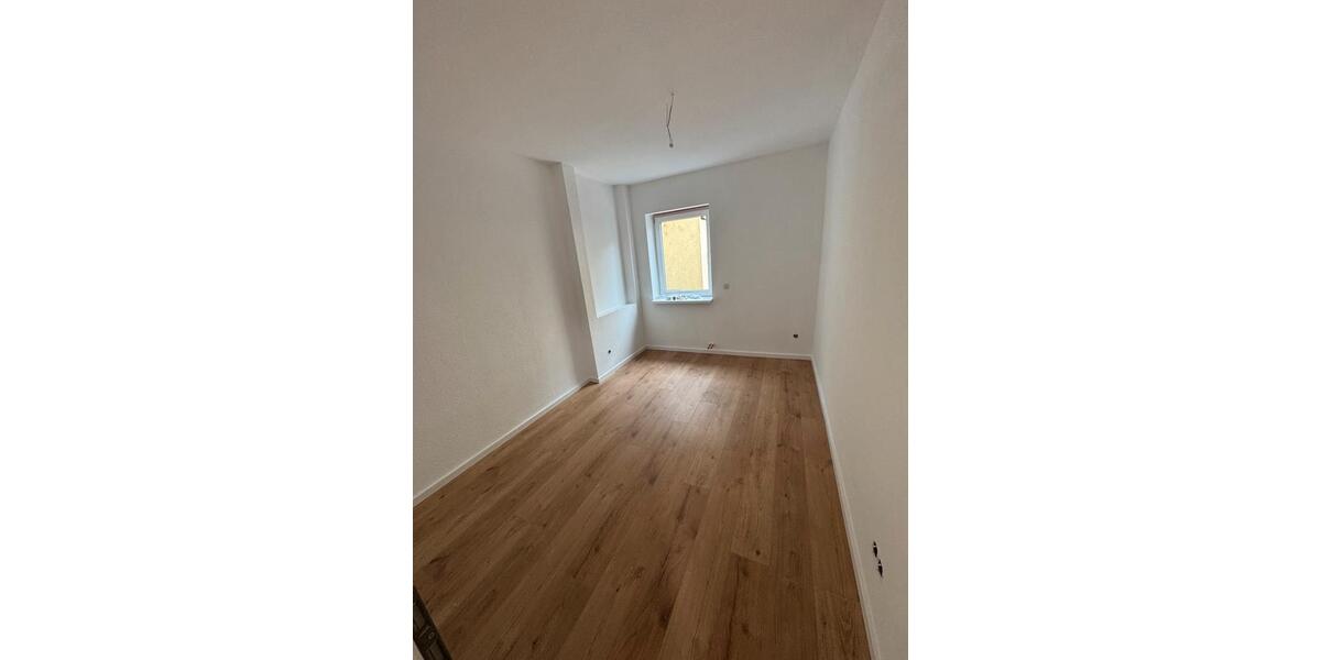 Erdgeschoßwohnung Rüsselsheim am Main - 2 Zimmer, 68 m&sup2;, 1.500&euro; | Angebot:26573209