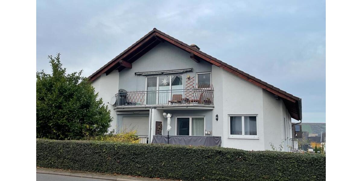 Dachgeschoßwohnung Nierstein - 4 Zimmer, 108 m&sup2;, 475.000&euro; | Angebot:24626406