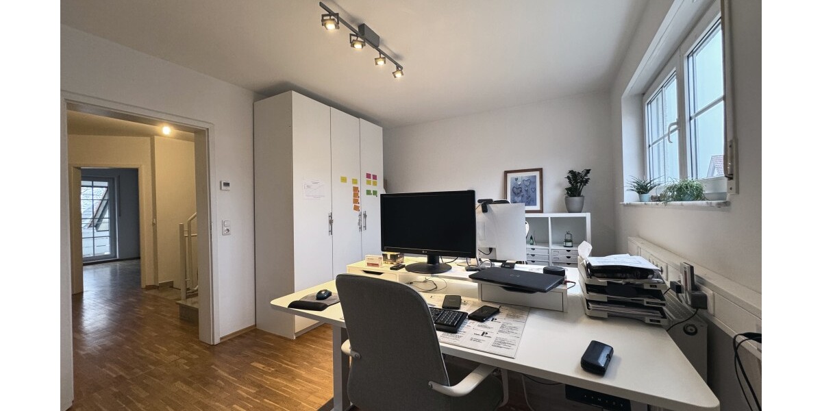 *Langenhain* Gepflegte Doppelhaushälfte in ruhiger Lage mit Nähe zum Wald* 6 zimmer